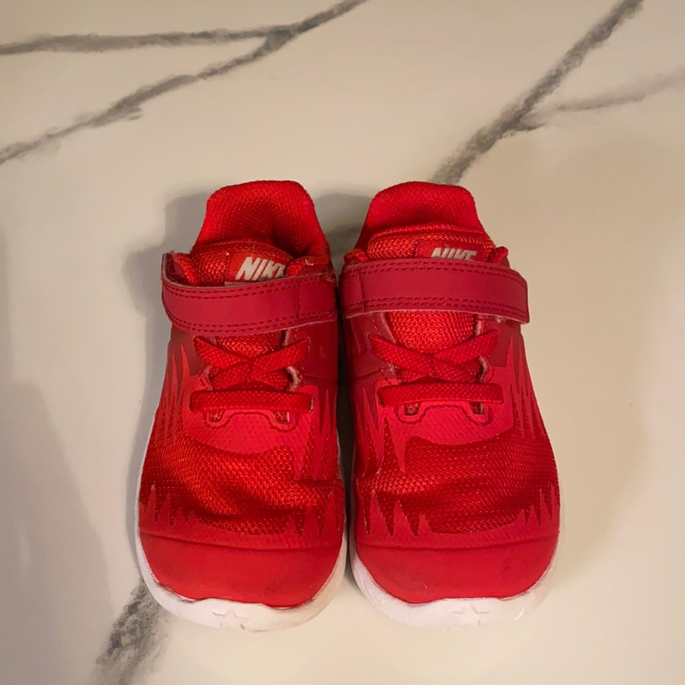 Toddler Red Nike Shoes